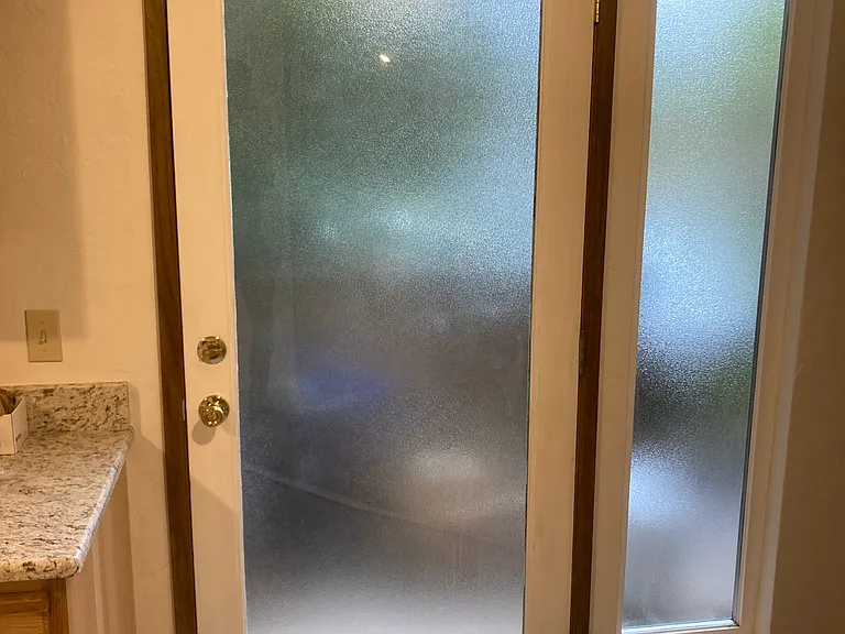 Entry to kitchen