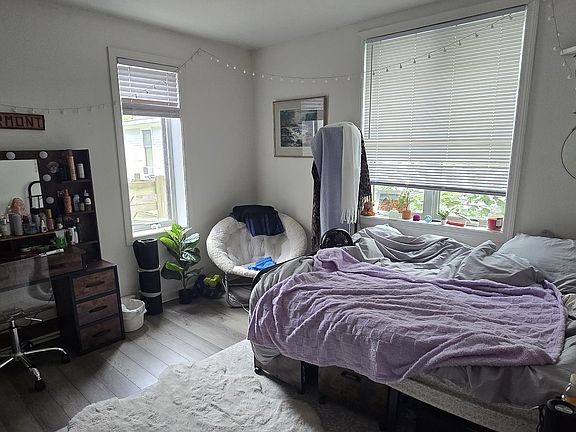 5th image of 349 Pearl St APT 126