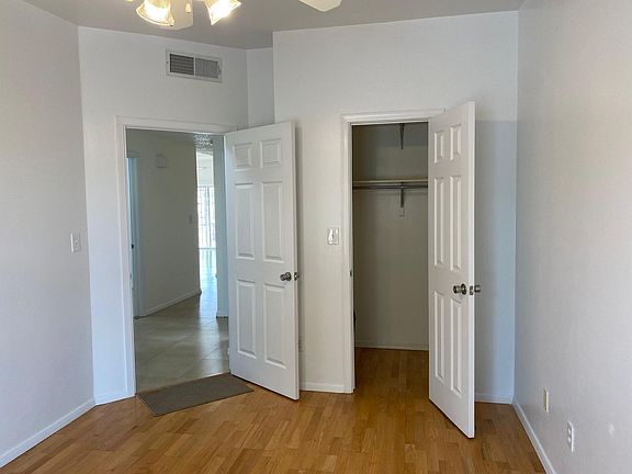 5th image of 2150 King James Pl