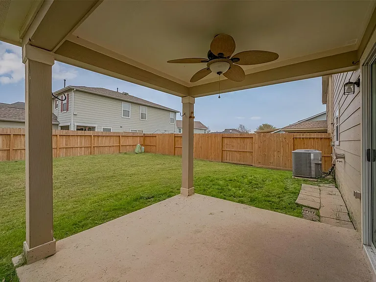 18334 Fair Grange Ln — Photo 30