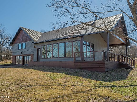 2nd image of 1822 Reinmiller Rd