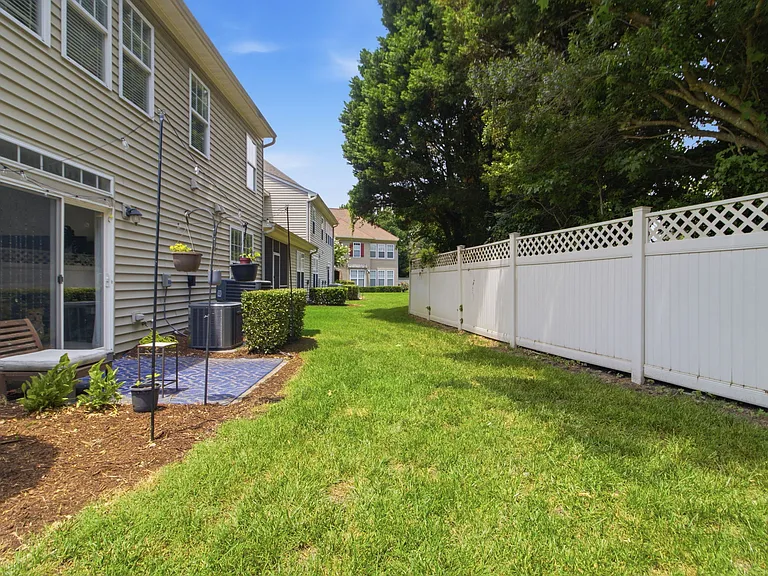5500 Goose Pond Ln #1A — Photo 38