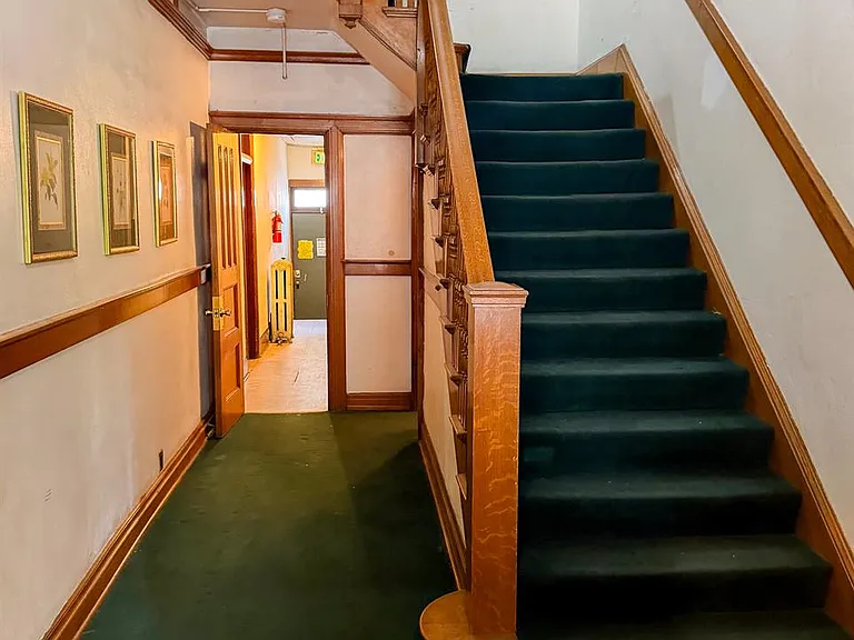 1302 N Williams St — Photo 12
