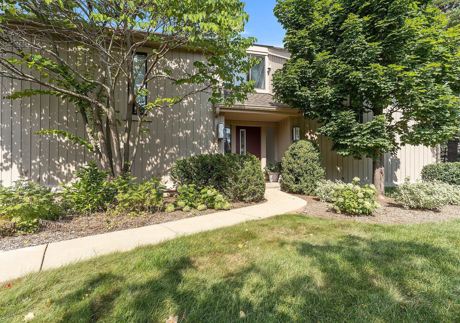 416 Old Barn Rd APT B, Lake Barrington, IL 60010 Zillow