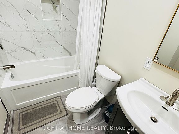 3rd image of 346 Ashland Ave