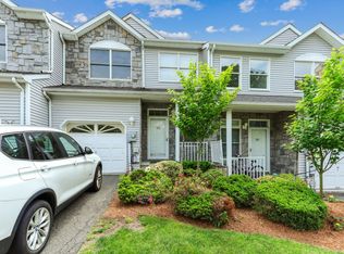 376 Summerhill Dr, Morris Plains, NJ 07950