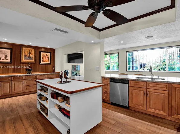 7643 Fairway Blvd, Miramar, FL 33023