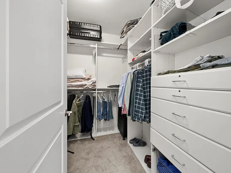 160 E Illinois St #2101 — Photo 9