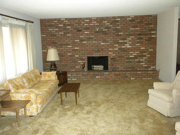 3rd image of 11234 S Shoshoni Dr