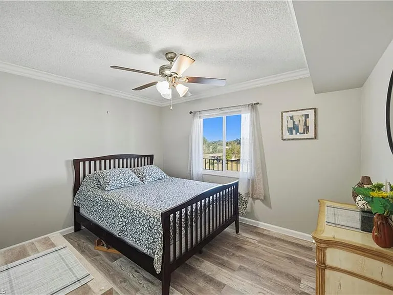 1010 Manatee Rd #B304 — Photo 11