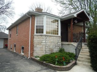 811 W Jefferson St, Bensenville, IL 60106