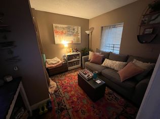 126 Alexander St APT C, Charleston, SC 29403