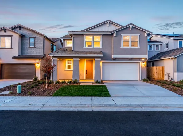 1141 Grant Ave W, Madera, CA 93636