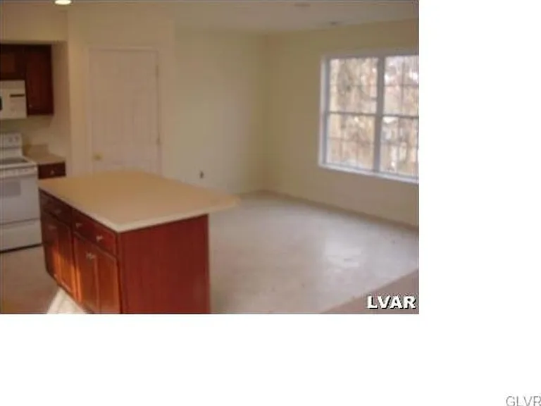 39 E Garrison St — Photo 5