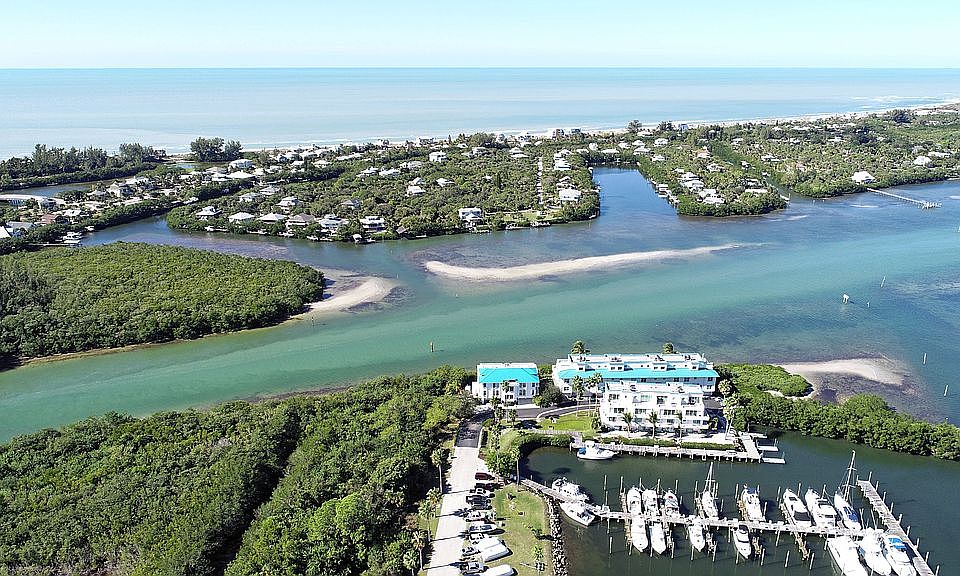 1st image of 8018 Bay Pointe Dr