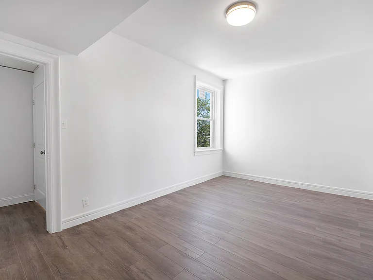 62 Beacon Ave #204 — Photo 9