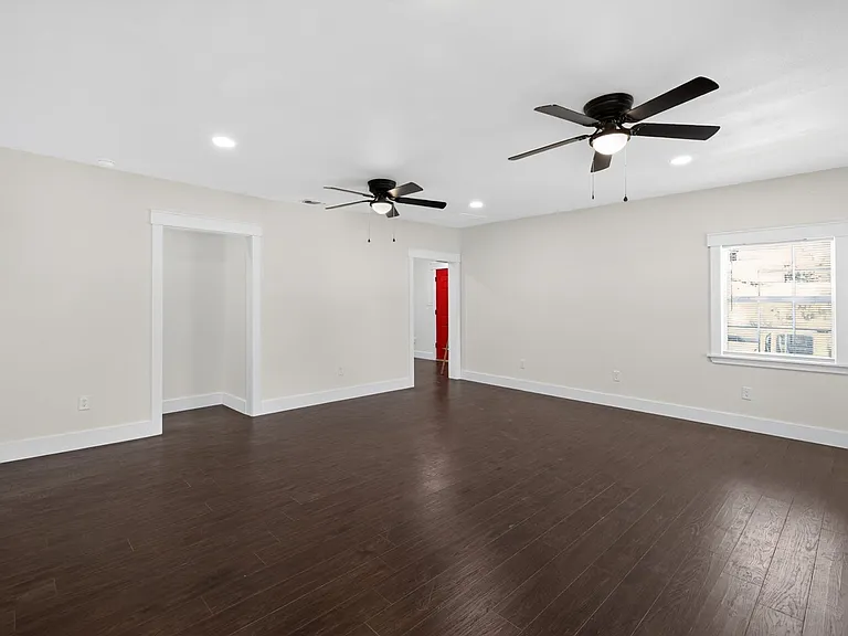 427 Floyd Ave — Photo 23