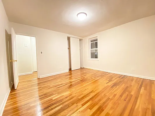 Rented by Queens Apartments Realty LLC | media 17