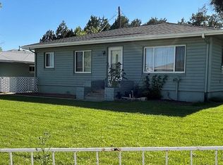 3037 Lakeside Dr, Evans, CO 80620