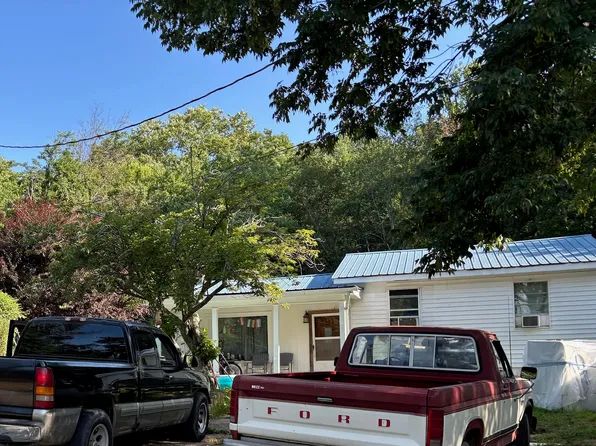 774 Griffin Rd, Lookout Mountain, GA 30750