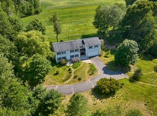 16 Poets Corner Rd, Amherst, MA 01002