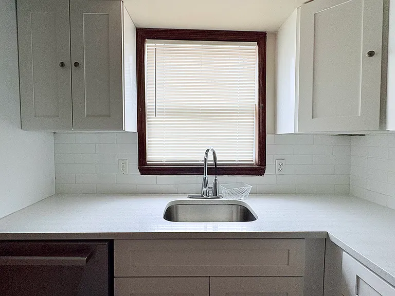 168 Pacific St #1 — Photo 6