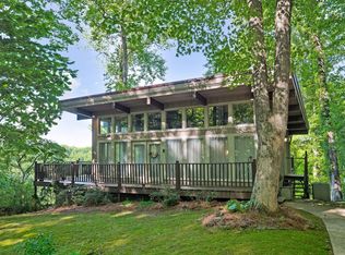 698 Crestview Dr, Sparta, TN 38583