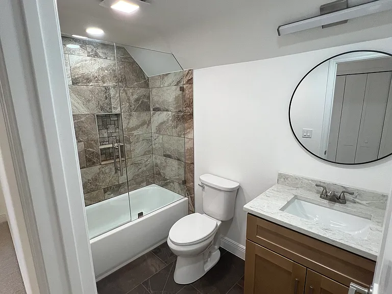 8172 Sanibel Blvd — Photo 28