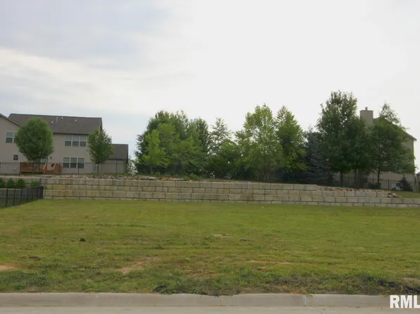 6722 N Water Oak Dr, Edwards, IL 61528