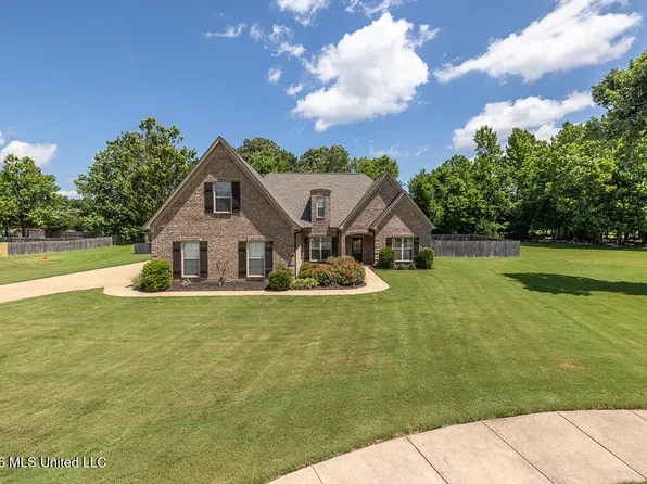 1266 Fieldstone St, Hernando, MS 38632