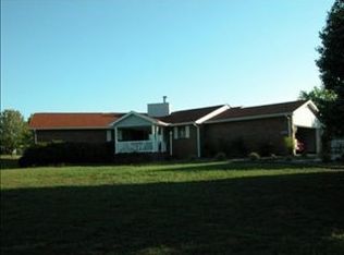 155 Farm Lake Rd, Boiling Springs, SC 29316