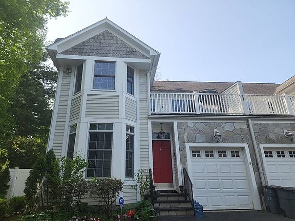 5th image of 362 Davis Ave #3