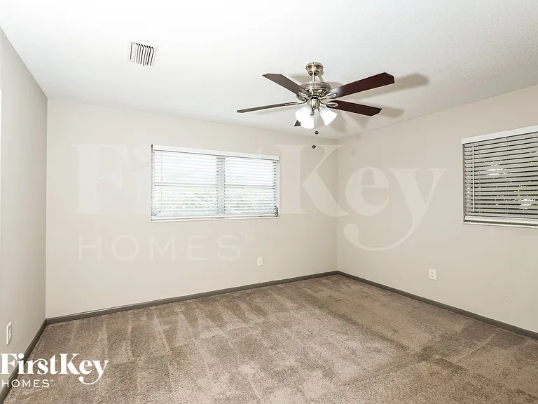 772 Cadez St NE — Photo 9