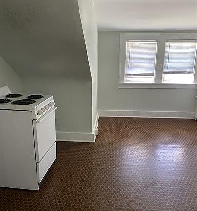 4th image of 284 Fairbanks Ave #284.5