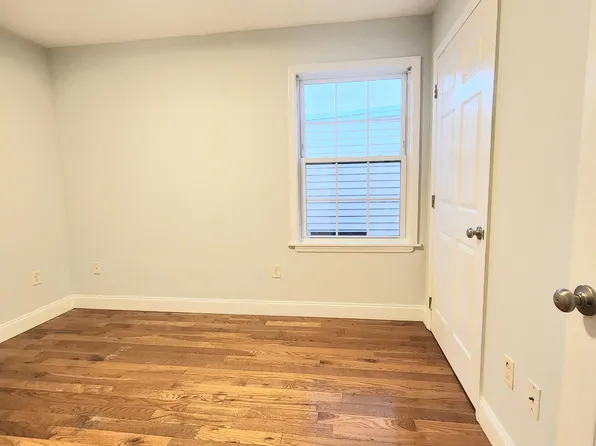 54 Newman Avenue image 15 of 22