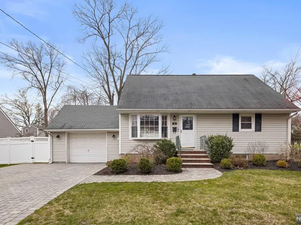 336 Howard St, Township Of Washington, NJ 07676