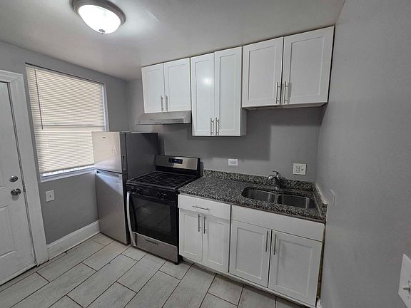 4th image of 435 E 71st St #441-2W
