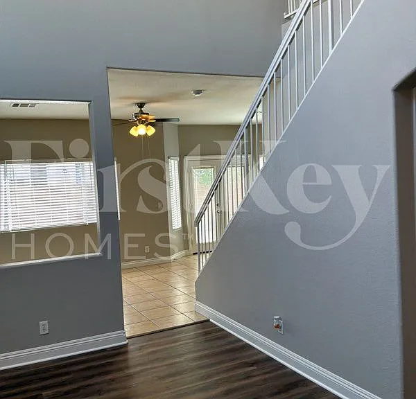 971 Whispering Grove Ave — Photo 5