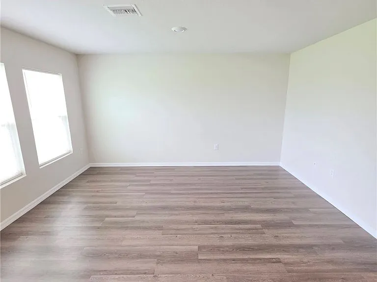 1604 Marble St — Photo 2