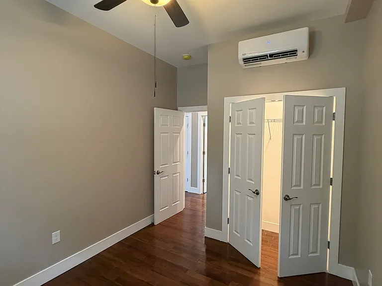 521 Warren St #2 — Photo 11
