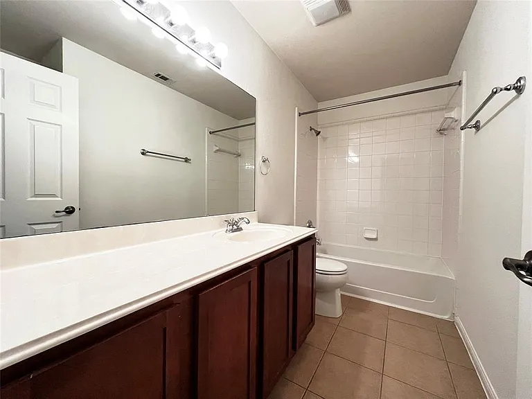 9500 Castle Pines Dr — Photo 5