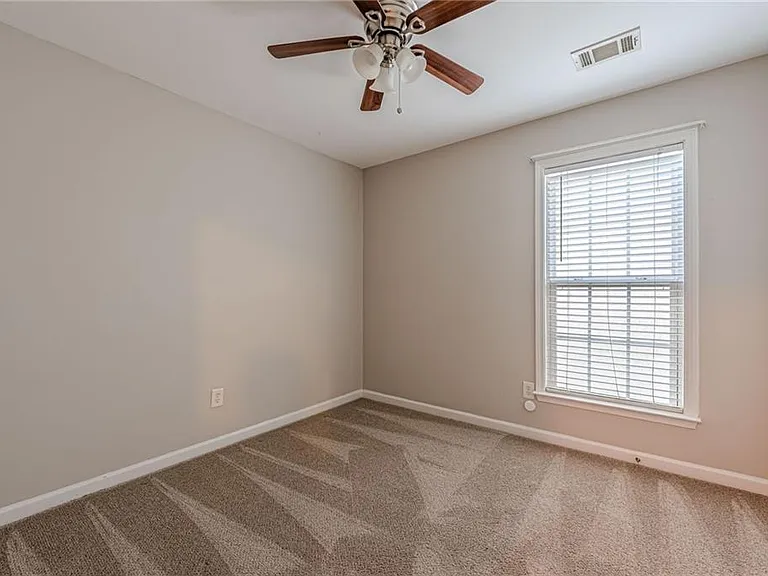 300 Balaban Cir — Photo 23