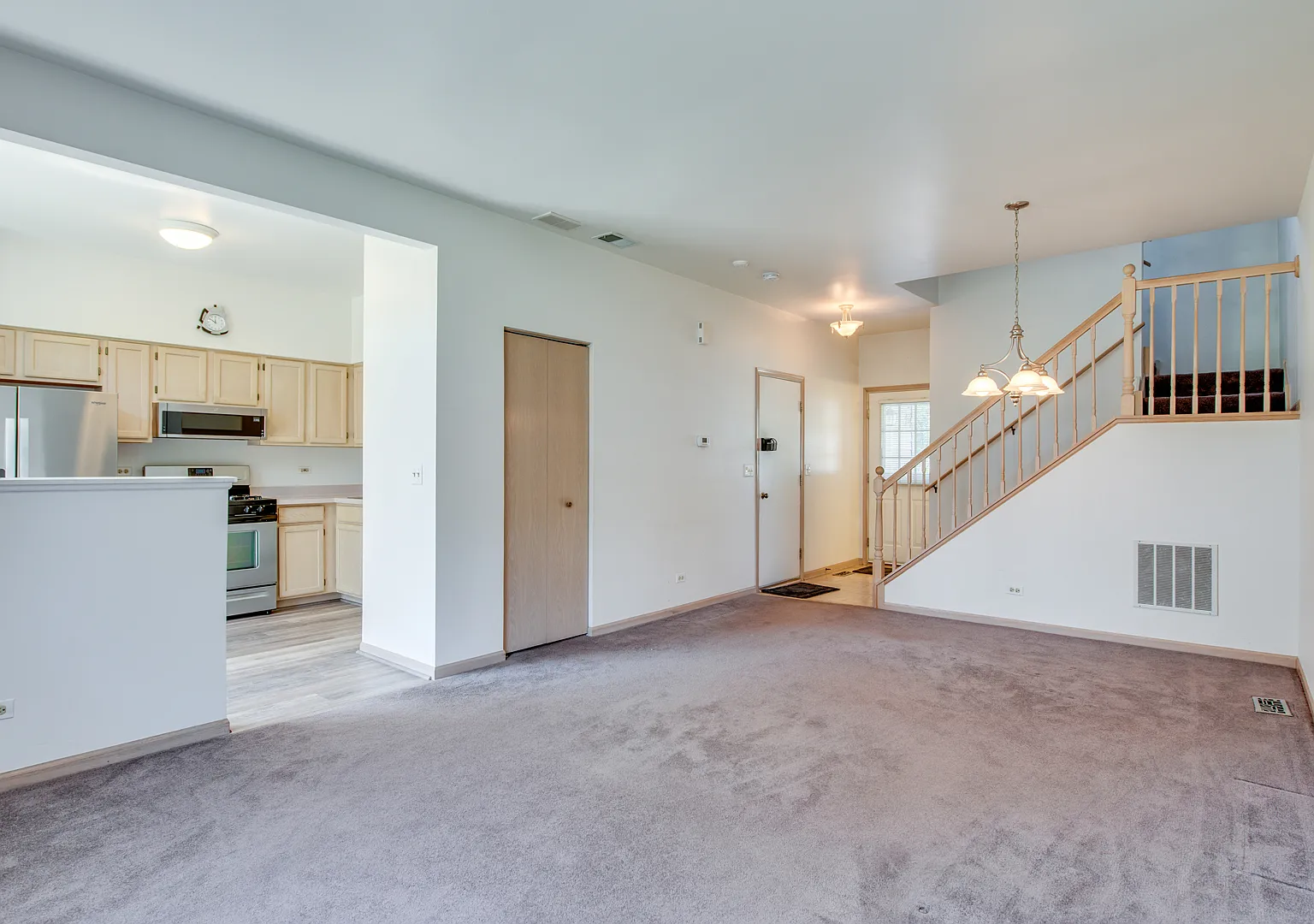 2 bed, 2.5 bath, 1288 sqft, $2,350 — Photo 3