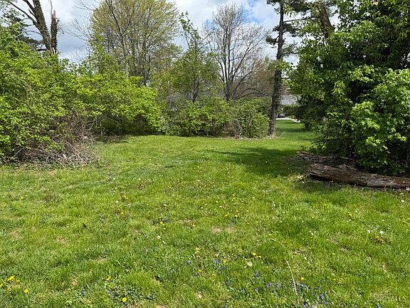 4th image of 1520 Clovernoll Dr