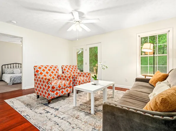 387 E Longleaf Dr, Auburn, AL 36832