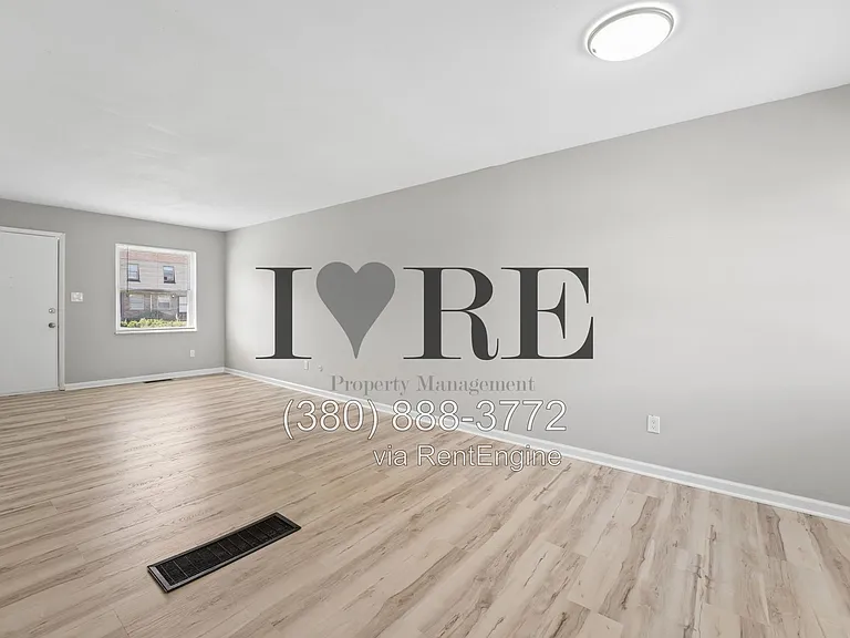 3077 Morsetown Ct N — Photo 14