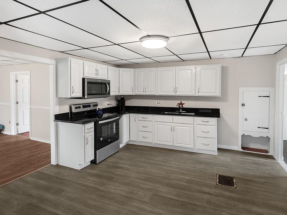 1132 Pleasant Street, West Rutland, VT 05777 Zillow