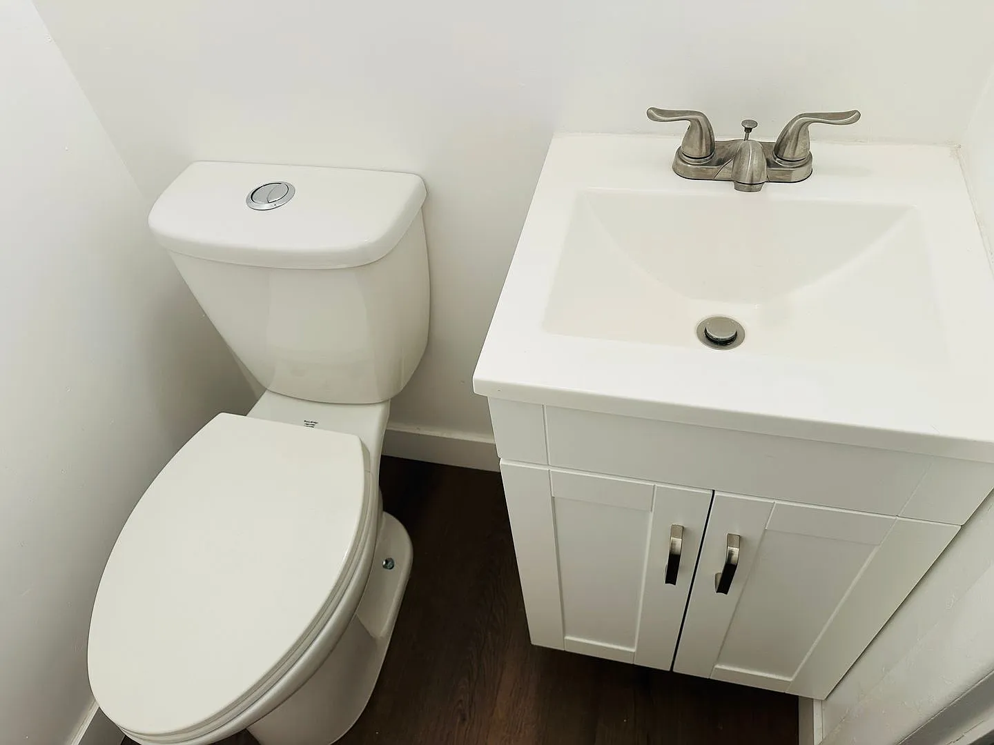Utilities Included Studio in Laurel — Photo 3
