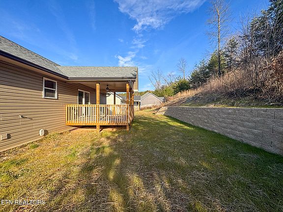 2nd image of 3912 Hillside Terrace Ln
