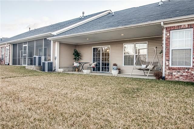 1st image of 302 Devon Chase Hl #395
